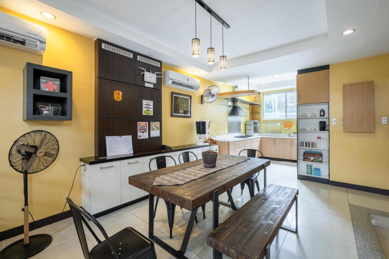 Casa Heradurra Uno/Dos Manila Kültér fotó